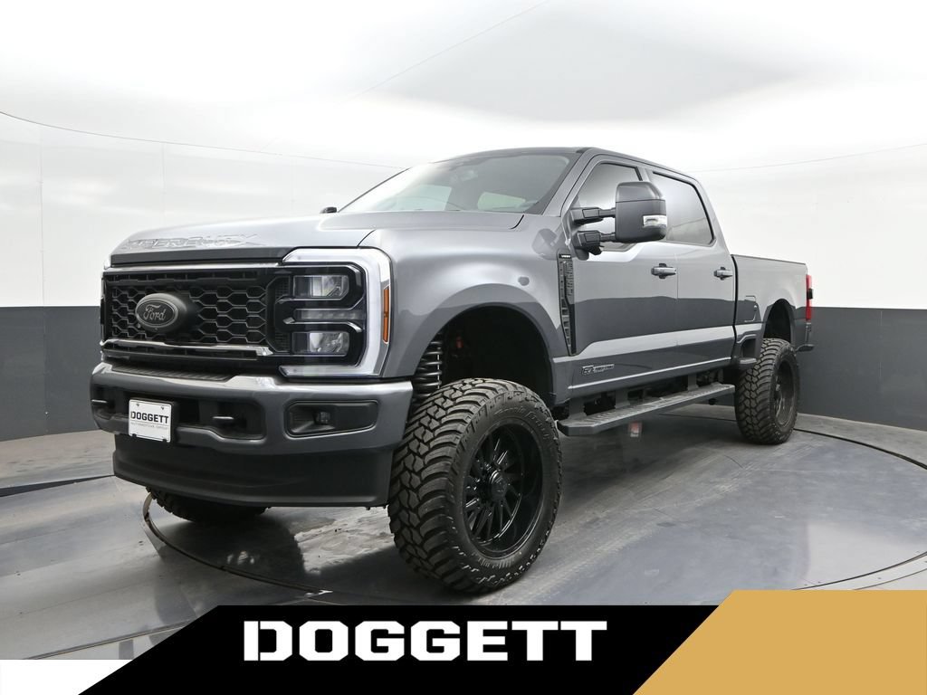 New 2026 Ford F250 Lariat w/ Black Appearance Package AWD/4WD image 1