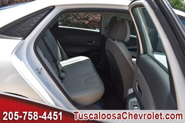 Used 2024 Hyundai Elantra Limited FWD image 25