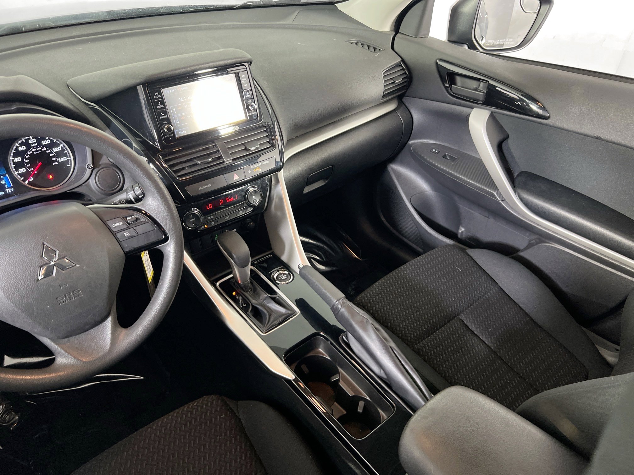 Used 2022 Mitsubishi Eclipse Cross ES image 21