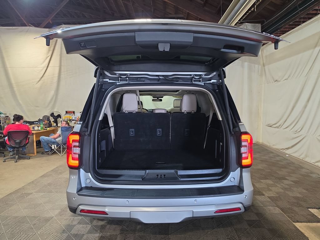 Used 2024 Ford Expedition Max Limited AWD/4WD image 21