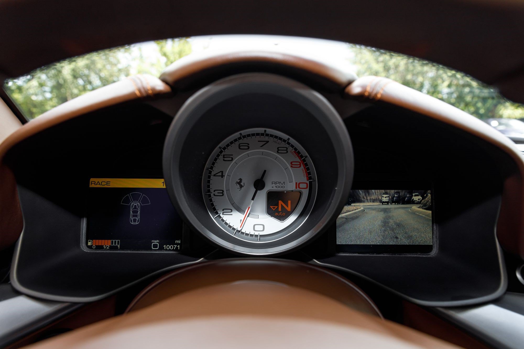 Used 2016 Ferrari F12 Berlinetta RWD image 34