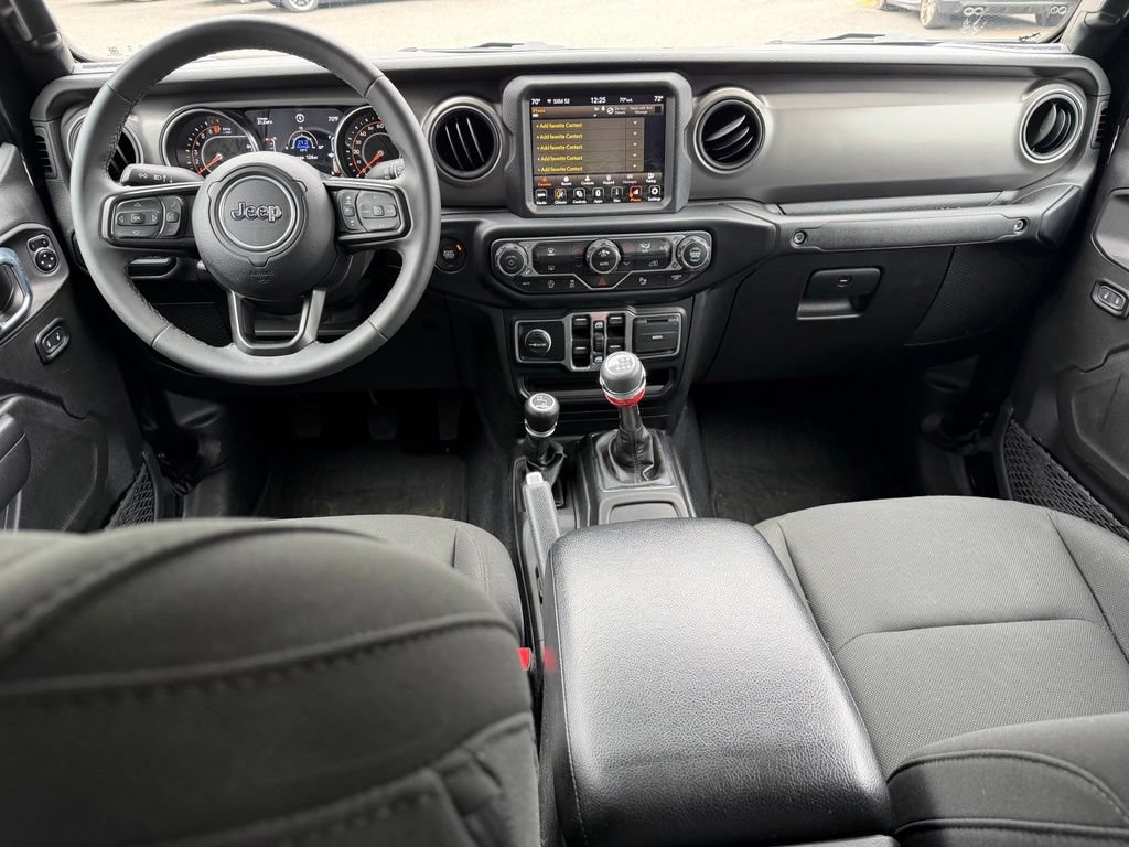 Used 2023 Jeep Gladiator Sport AWD/4WD image 16