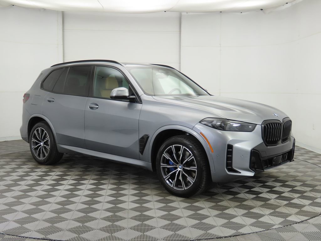 Certified 2024 BMW X5 xDrive40i w/ M Sport Package image 3