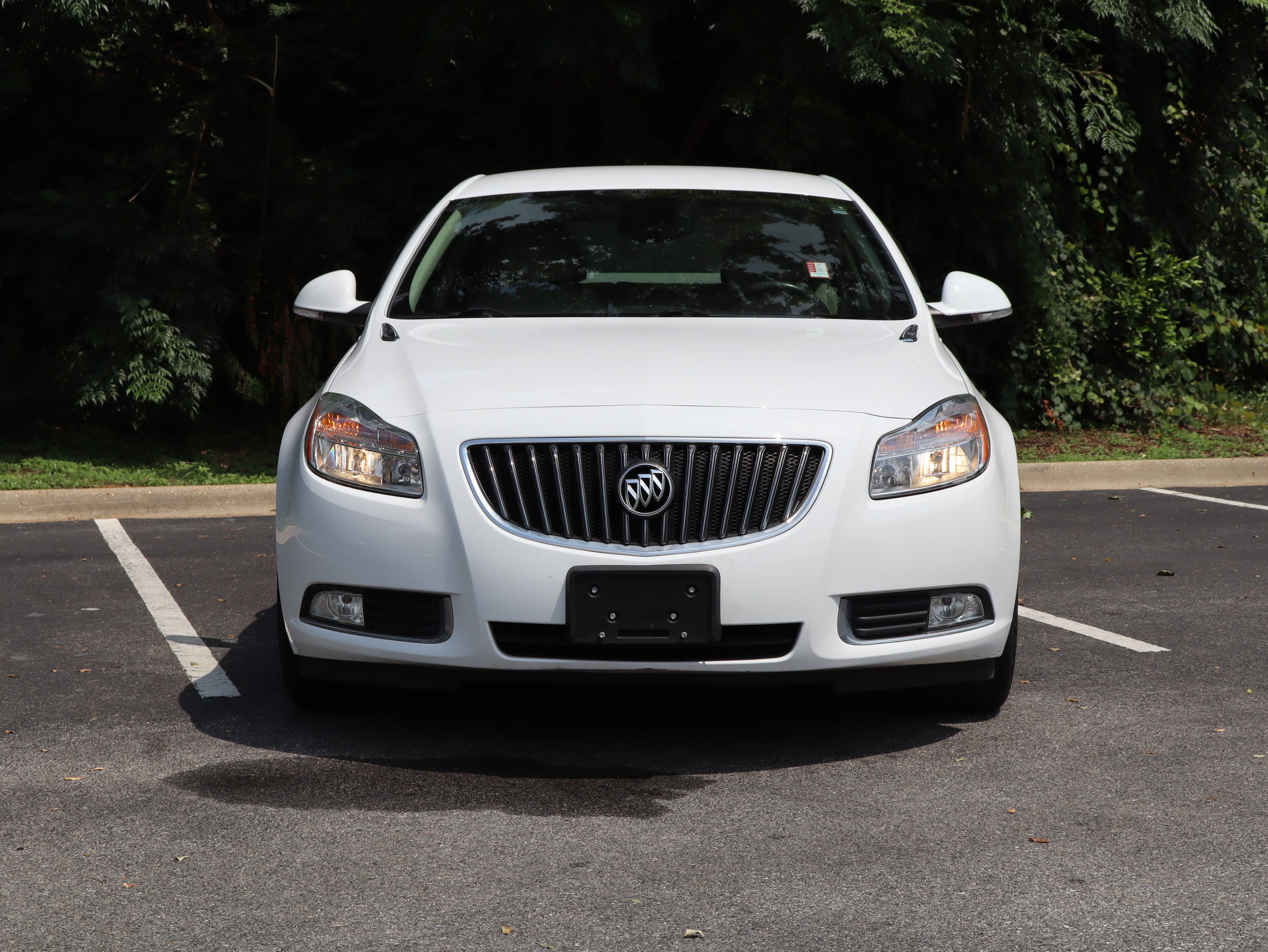 Used 2012 Buick Regal Premium FWD image 3