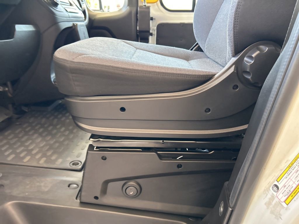 Used 2024 RAM ProMaster 3500 w/ Delivery Van Package image 39