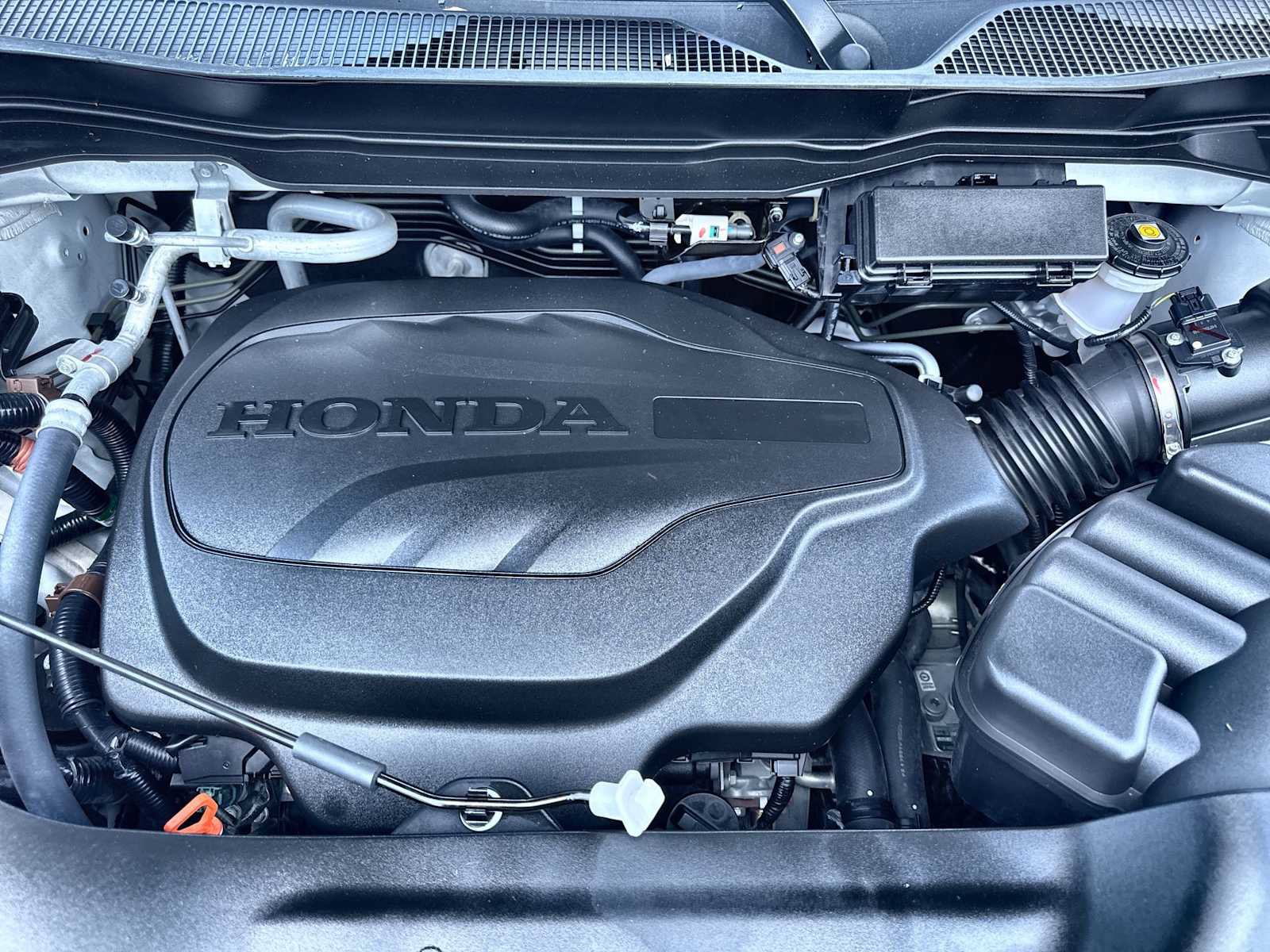 Used 2025 Honda Passport EX-L image 12