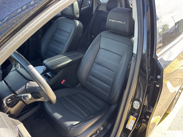 Used 2022 GMC Terrain Denali w/ Denali Premium Package AWD/4WD image 20
