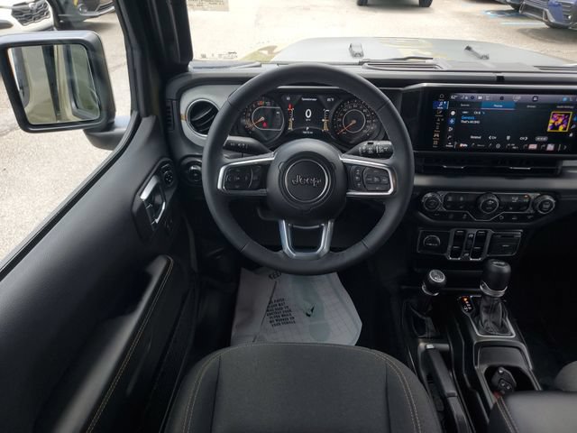 Certified 2026 Jeep Wrangler Unlimited Sahara w/ Safety Group AWD/4WD image 18