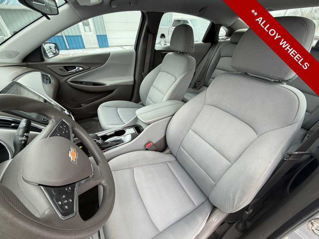 Used 2021 Chevrolet Malibu LT image 13