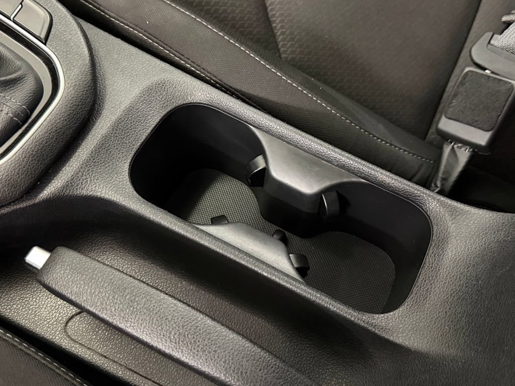 Used 2020 Hyundai Elantra GT FWD image 29