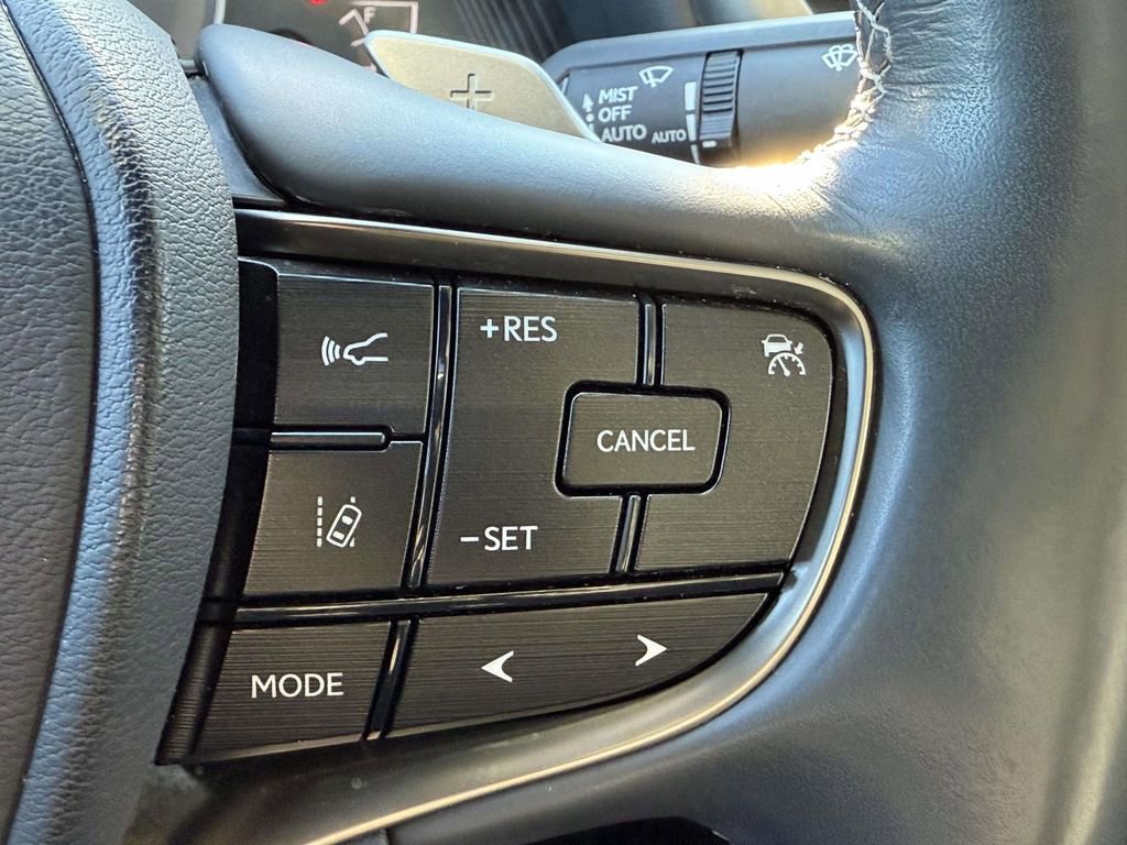 Used 2020 Lexus ES 300h w/ Accessory Package image 21