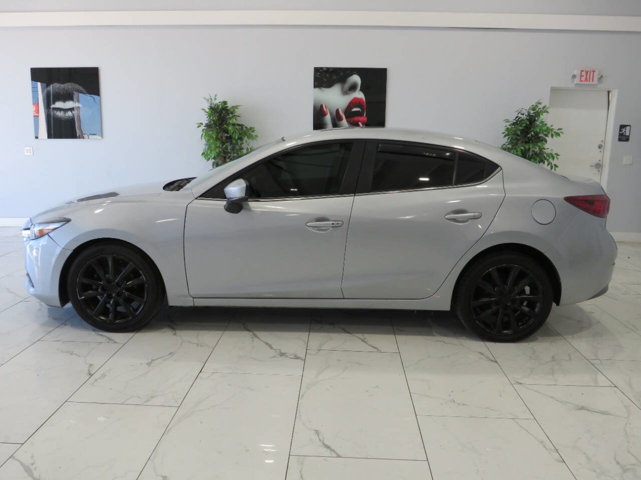Used 2017 MAZDA MAZDA3 Touring image 6