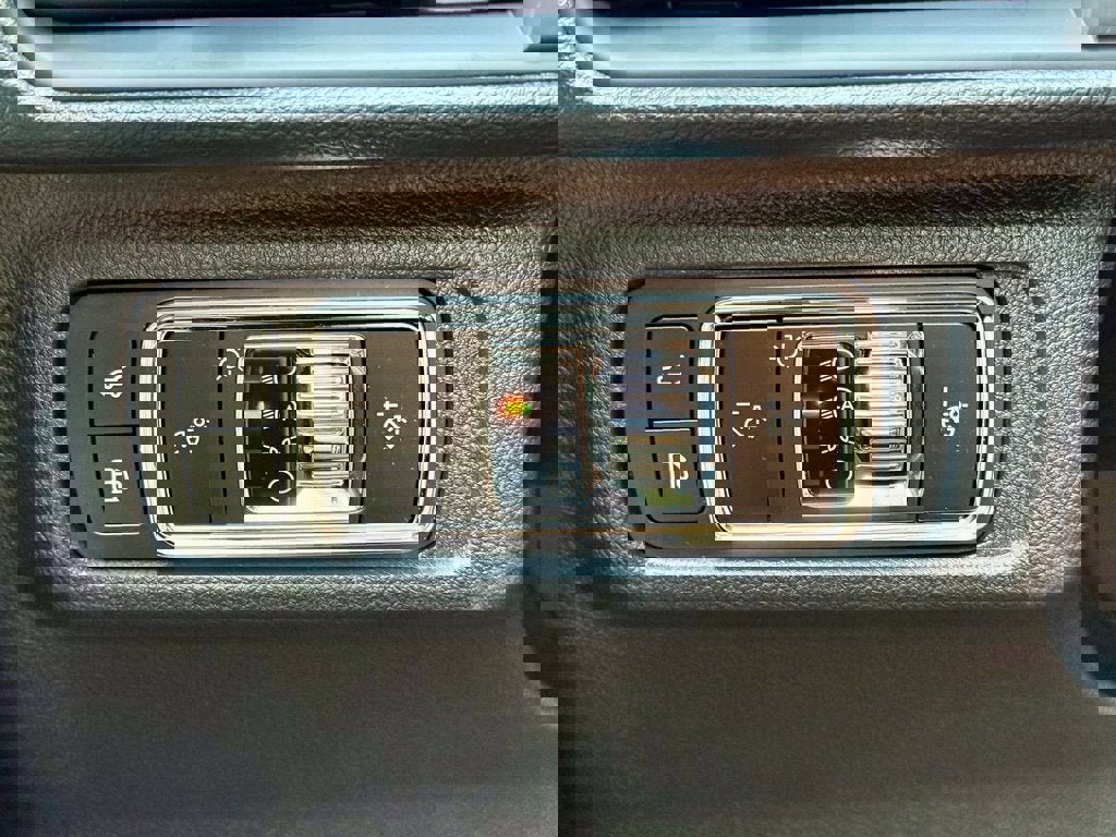 New 2025 Lincoln Corsair Grand Touring image 29