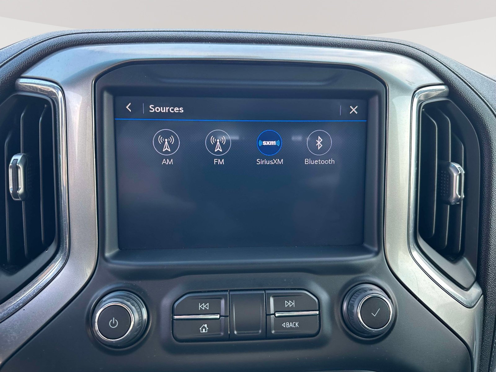 Used 2021 Chevrolet Silverado 1500 LT Trail Boss w/ Bed Protection Package image 10