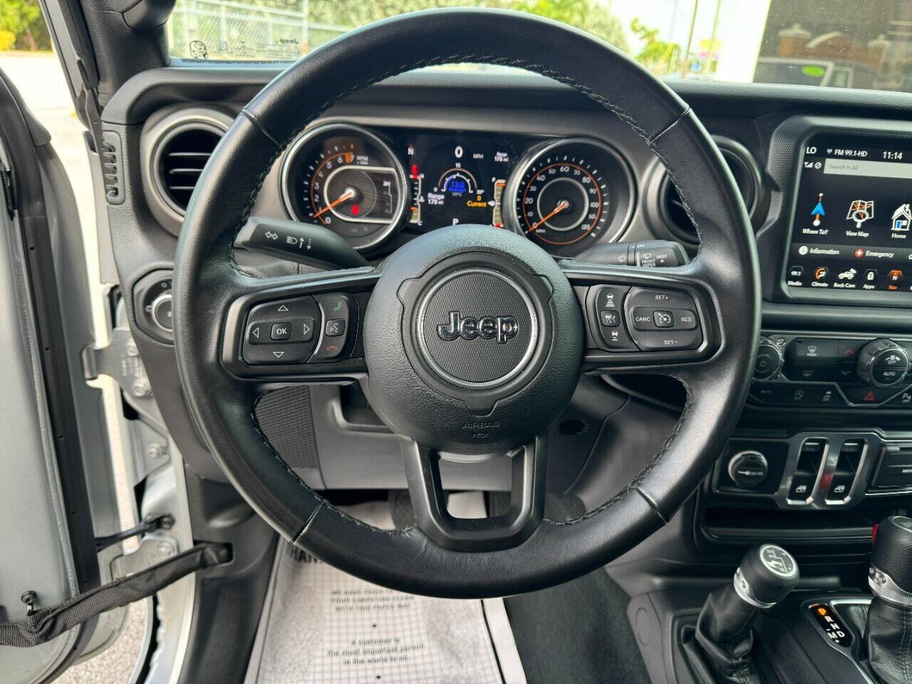 Used 2022 Jeep Wrangler Sport AWD/4WD image 15