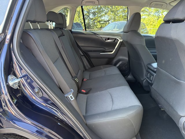 Used 2025 Toyota RAV4 XLE AWD/4WD image 15