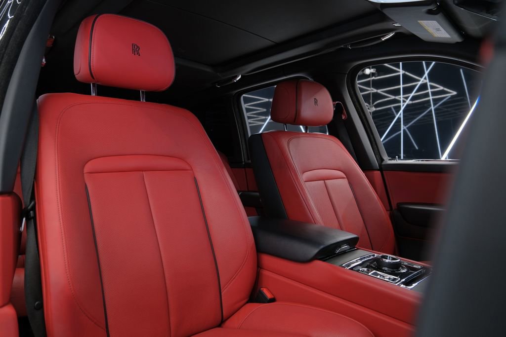 Used 2019 Rolls-Royce Cullinan AWD/4WD image 24