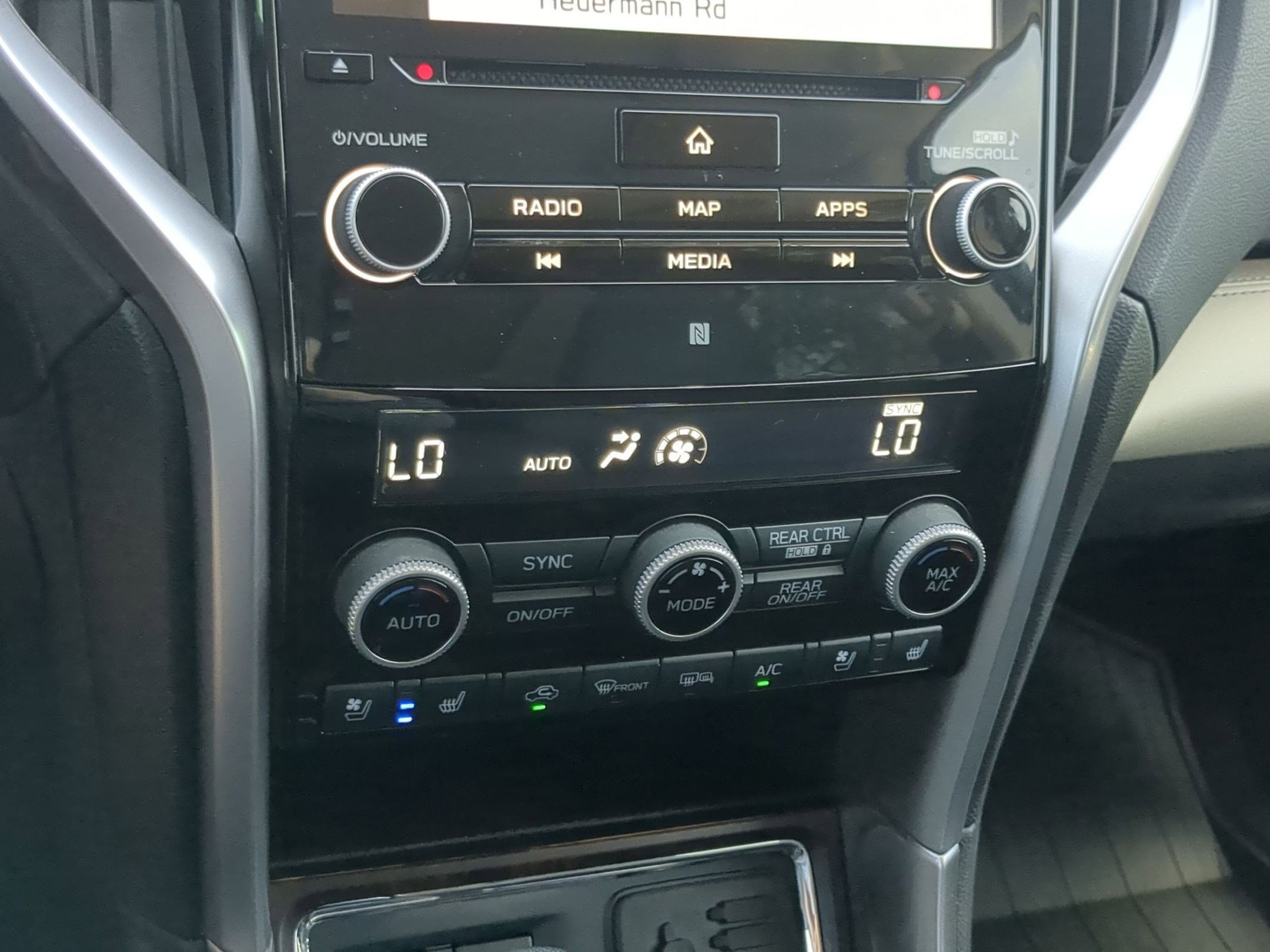 Used 2022 Subaru Ascent Touring image 18