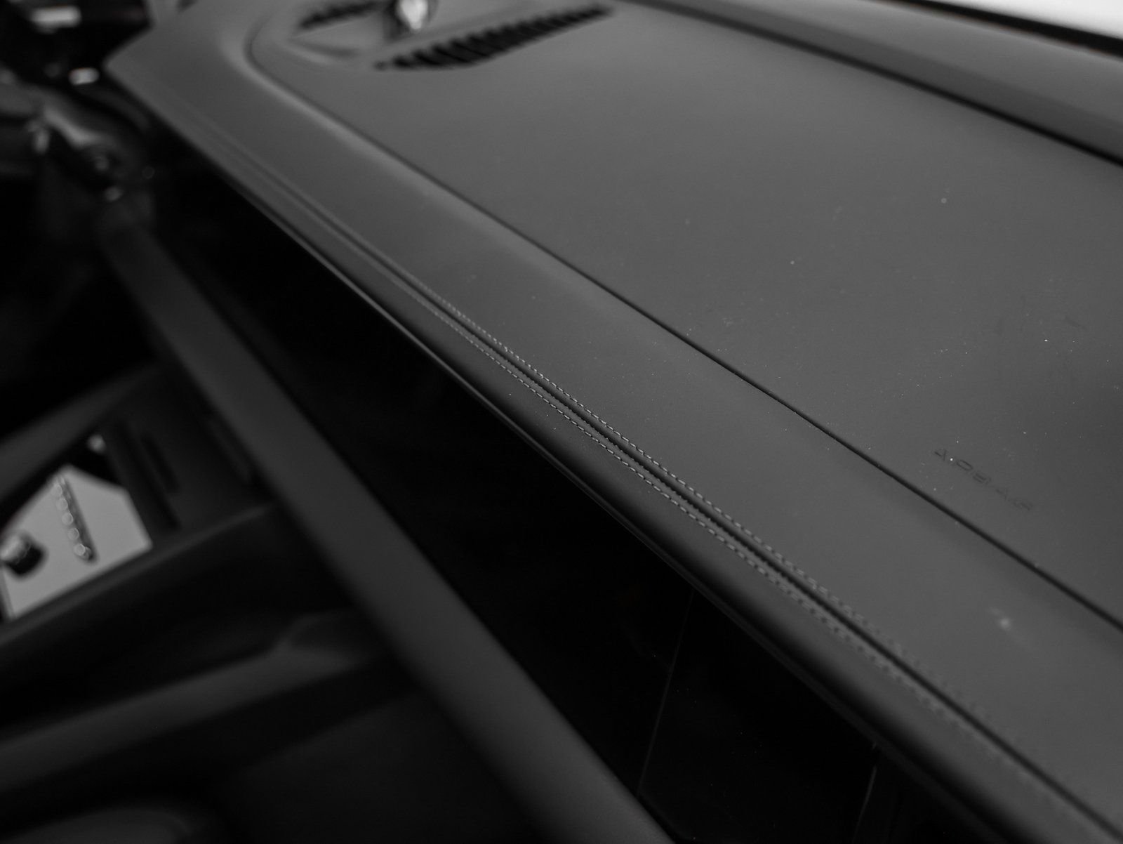 New 2025 Porsche Macan 4 Electric image 27