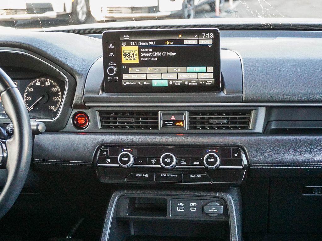 Used 2023 Honda Pilot Touring image 16