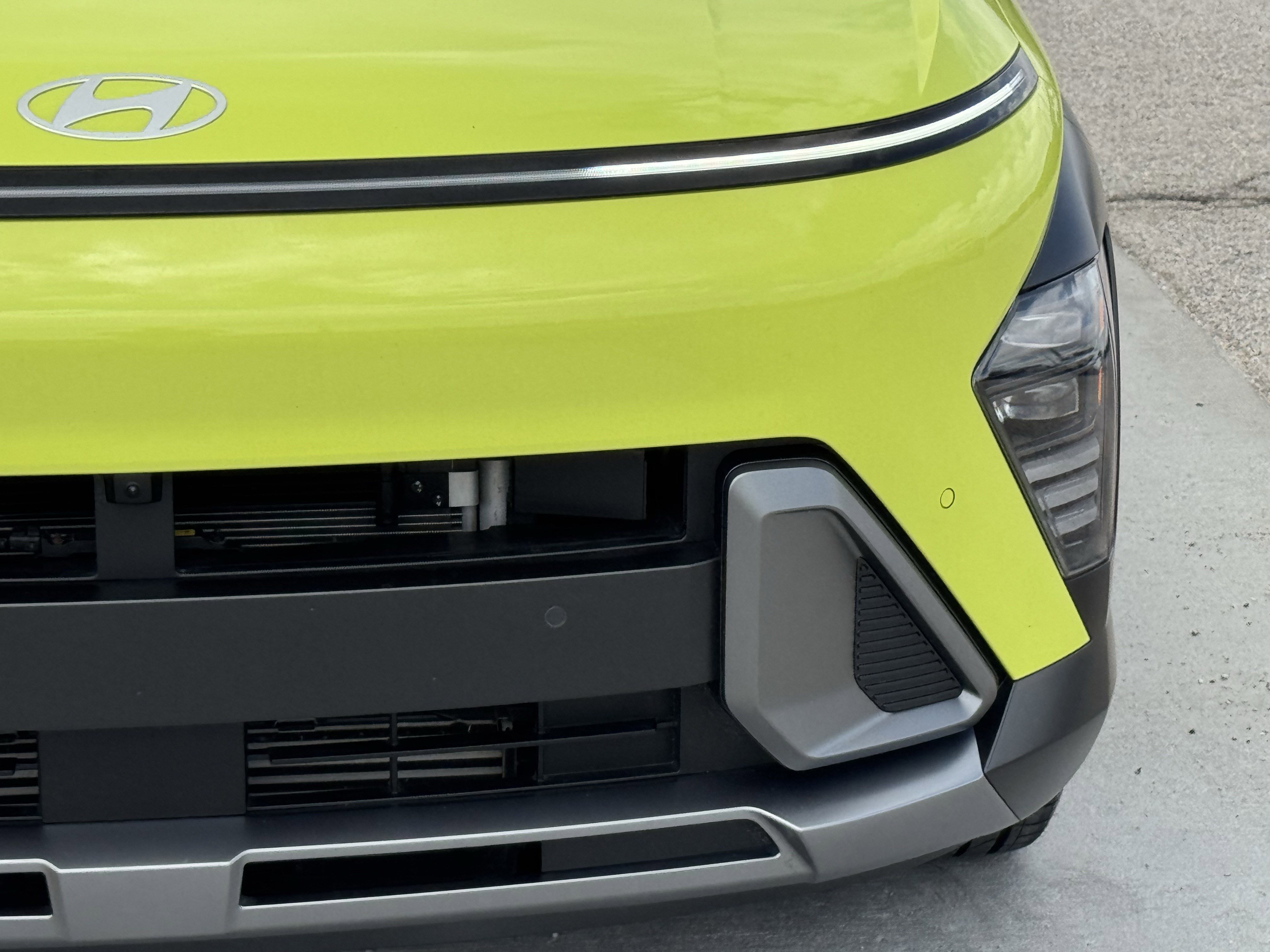 Used 2024 Hyundai Kona Limited FWD image 5