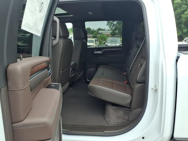 New 2026 GMC Sierra 3500 Denali w/ Denali Reserve Package AWD/4WD image 11