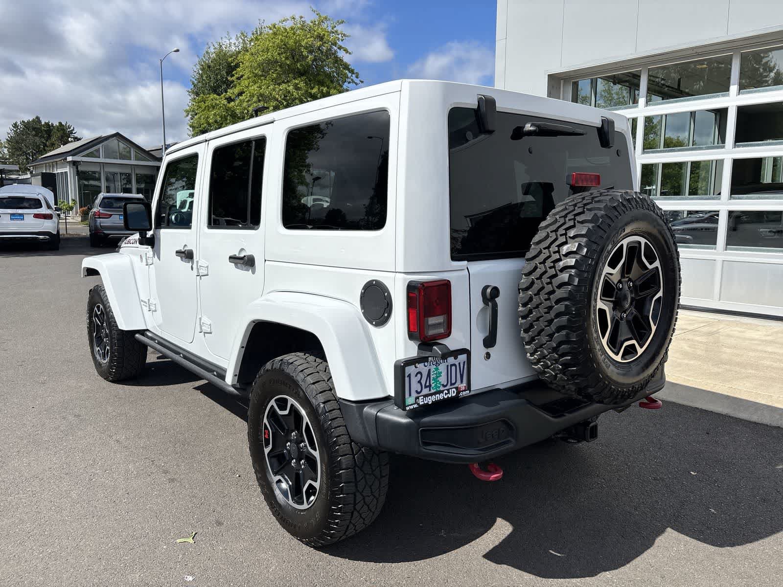 Certified 2016 Jeep Wrangler Unlimited Rubicon AWD/4WD image 3