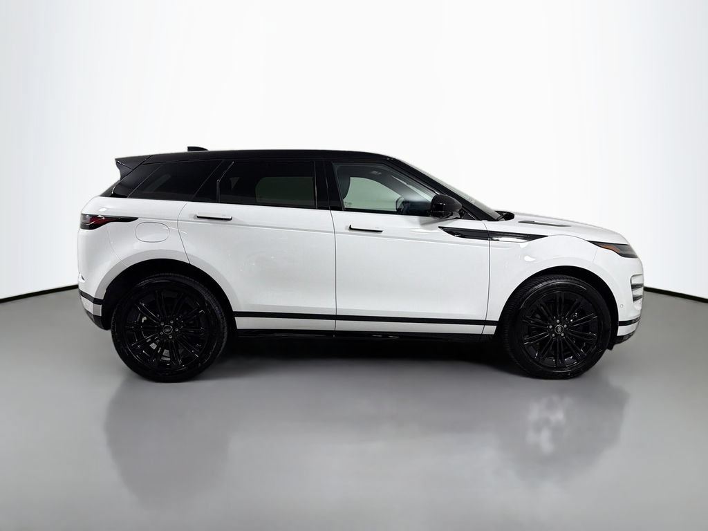 Used 2026 Land Rover Range Rover Evoque Dynamic SE AWD/4WD image 4