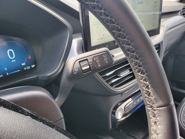 Used 2023 Ford Escape Active w/ Tech Pack #2 AWD/4WD image 17