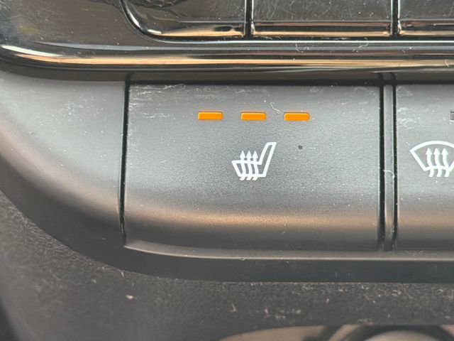 Used 2021 Hyundai Elantra Limited image 30