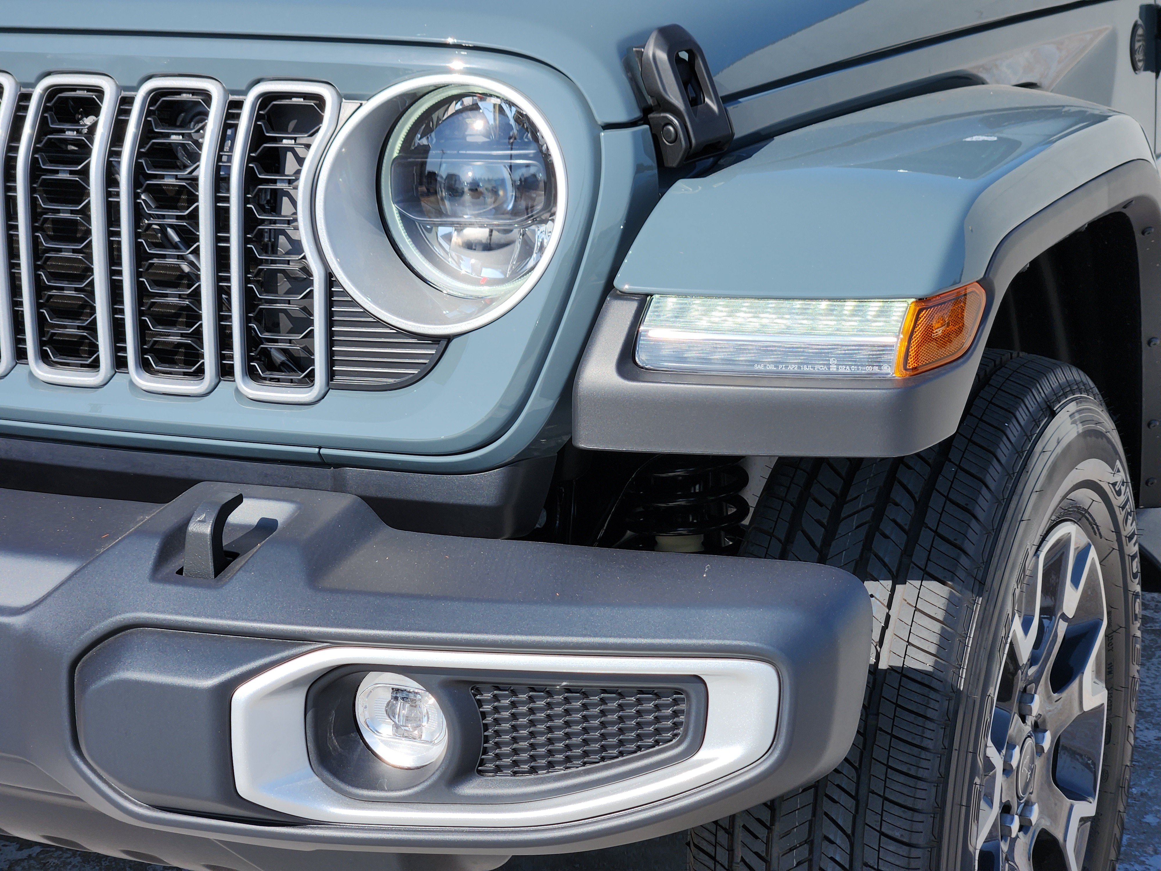 New 2026 Jeep Wrangler Unlimited Sahara AWD/4WD image 6
