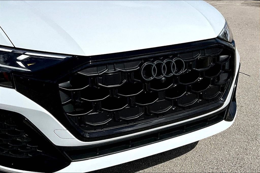 Certified 2025 Audi Q8 Prestige w/ Prestige Package AWD/4WD image 11
