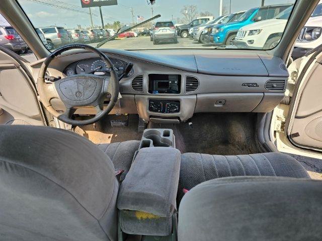 Used 2001 Buick Century Custom w/ Premium Pkg FWD image 9