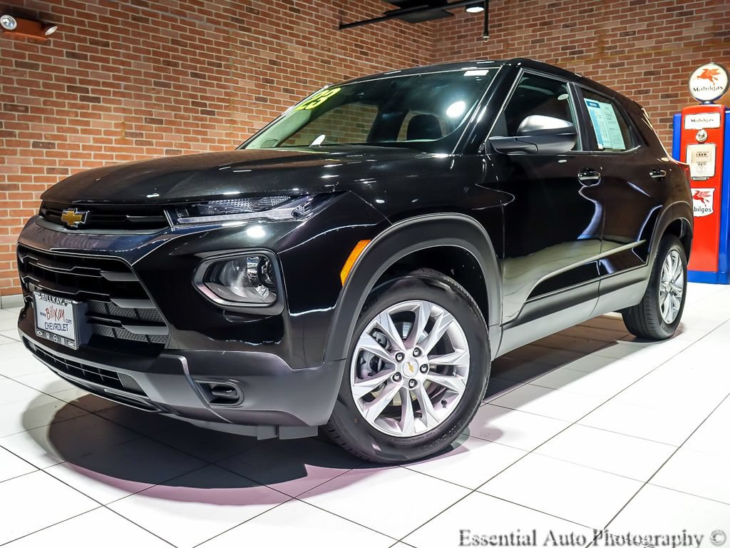 Used 2023 Chevrolet TrailBlazer LS FWD image 2