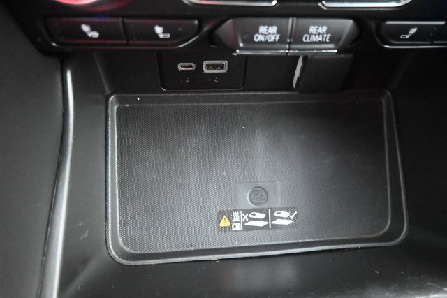 Used 2023 Chevrolet Suburban RST RWD image 20