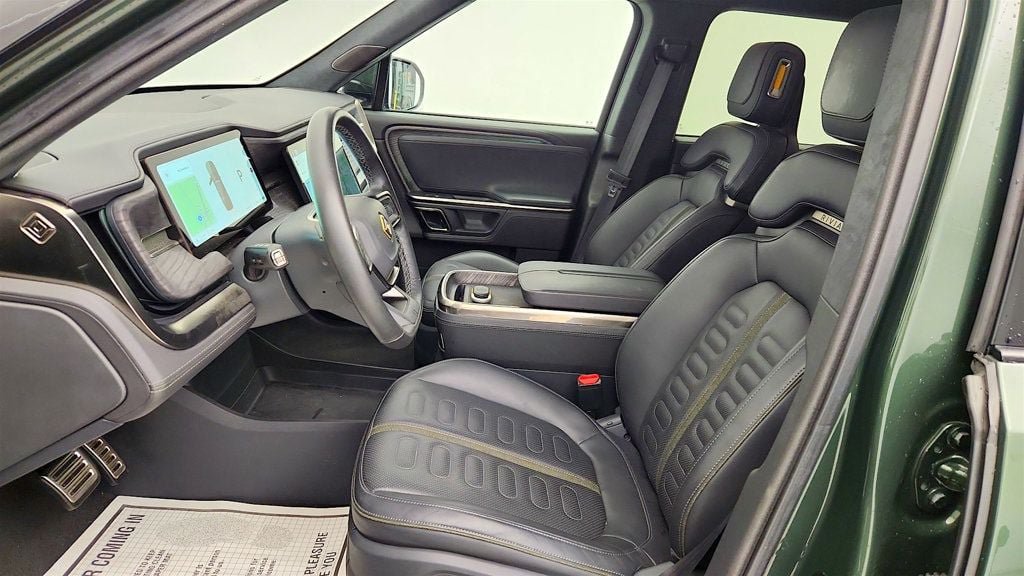 Used 2023 Rivian R1S Adventure AWD/4WD image 12