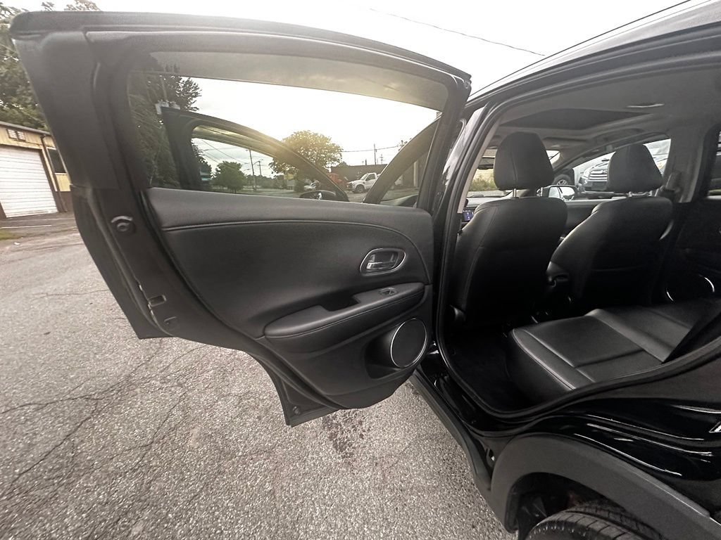 Used 2016 Honda HR-V EX-L image 34
