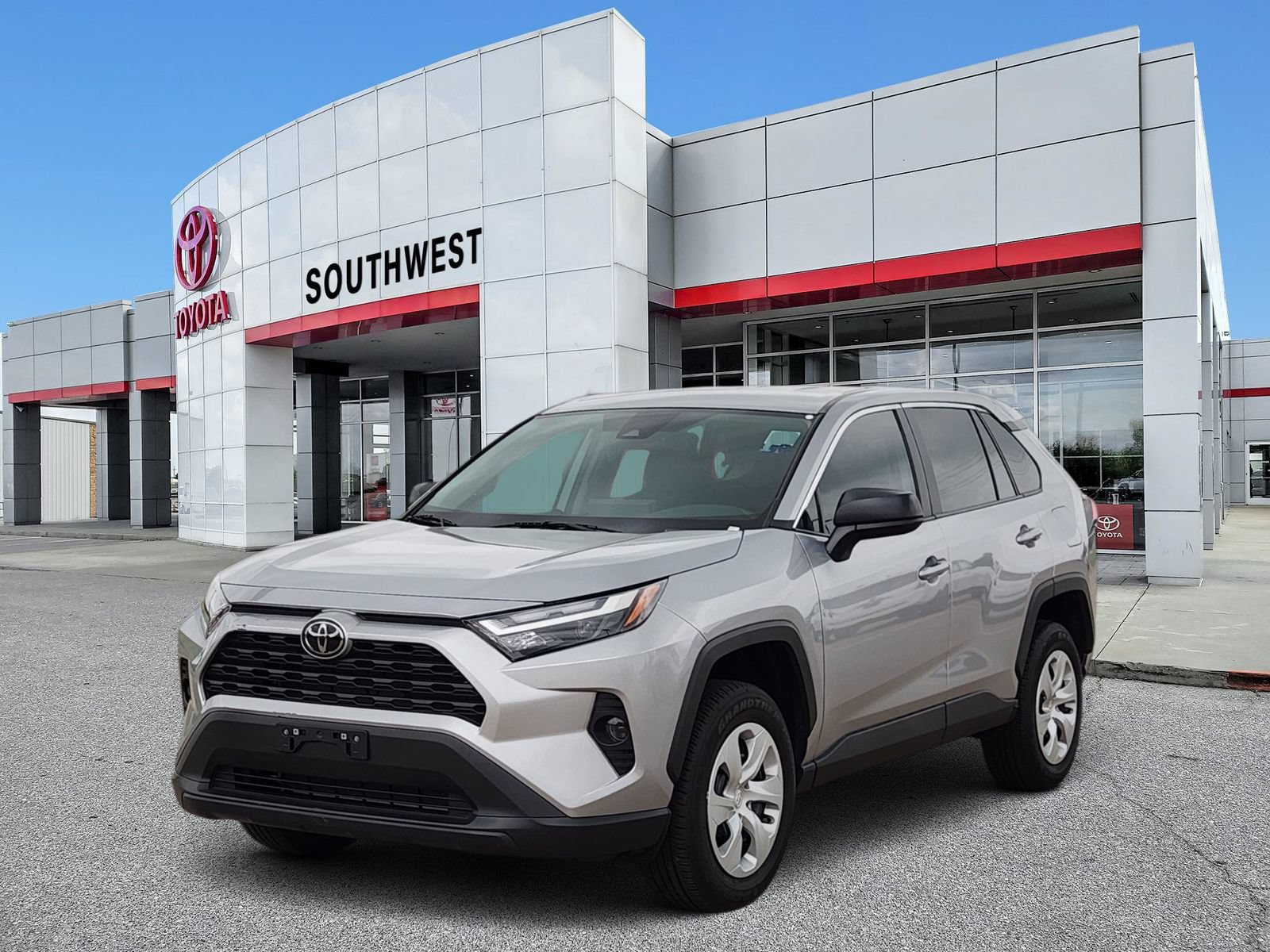 Used 2023 Toyota RAV4 XSE AWD/4WD image 2