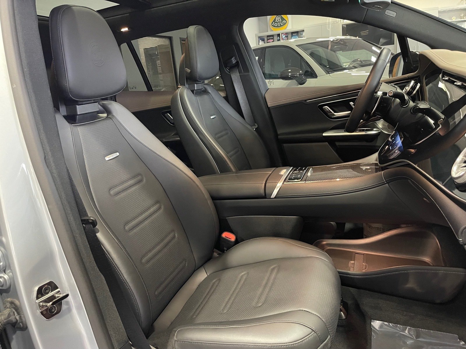 Used 2025 Mercedes-Benz EQE AMG 4MATIC SUV image 40