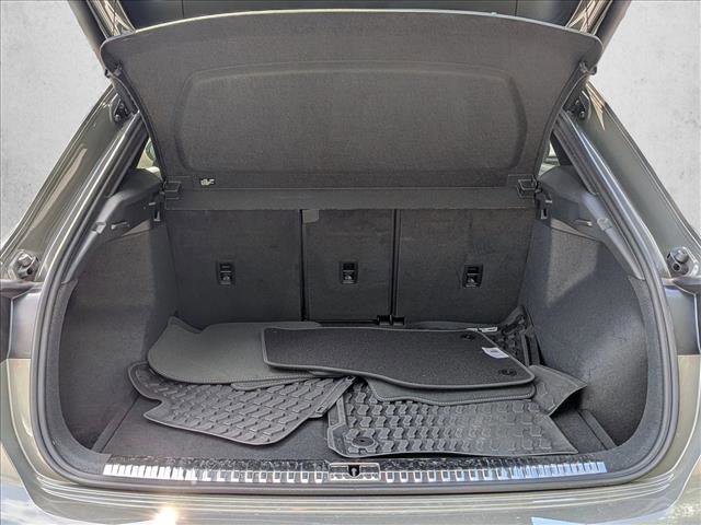 Certified 2025 Audi Q3 2.0T Premium w/ Convenience Package AWD/4WD image 5