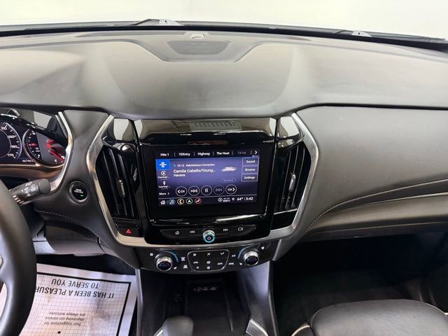 Used 2023 Chevrolet Traverse Premier w/ Redline Edition AWD/4WD image 23