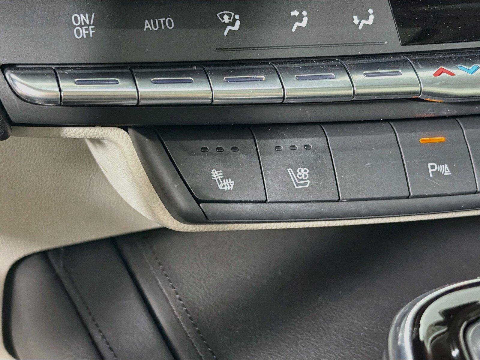 Used 2022 Cadillac XT4 Premium Luxury w/ Driver Assist Package AWD/4WD image 24