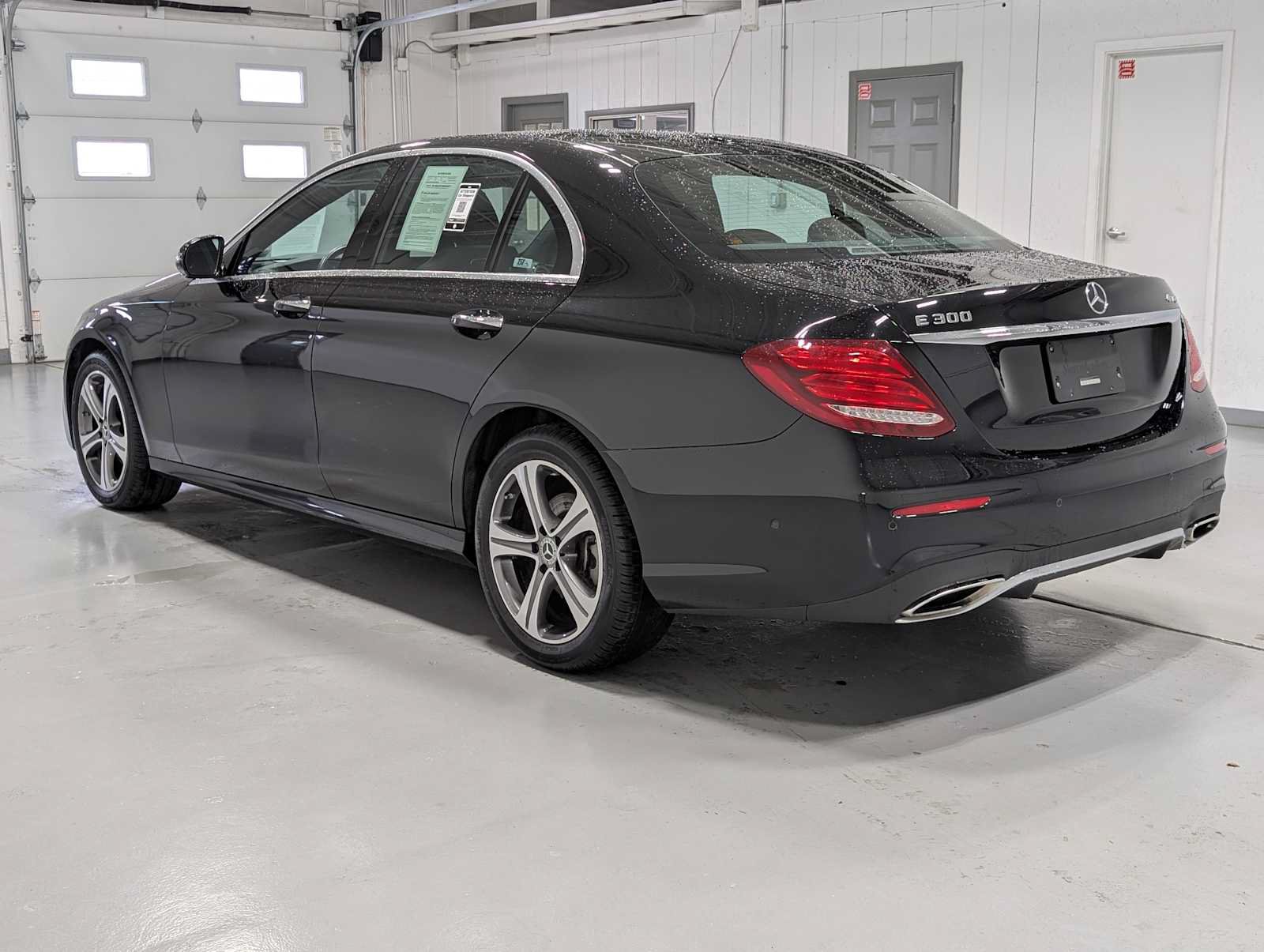 Certified 2019 Mercedes-Benz E 300 4MATIC image 10