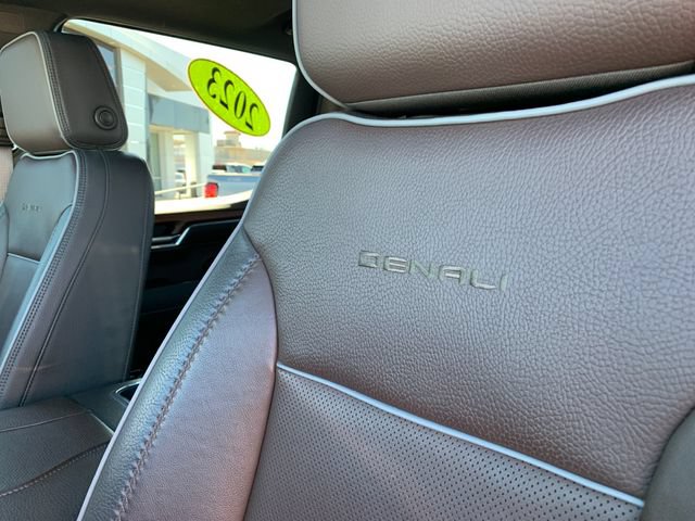Used 2023 GMC Sierra 1500 Denali w/ Denali Reserve Package AWD/4WD image 24
