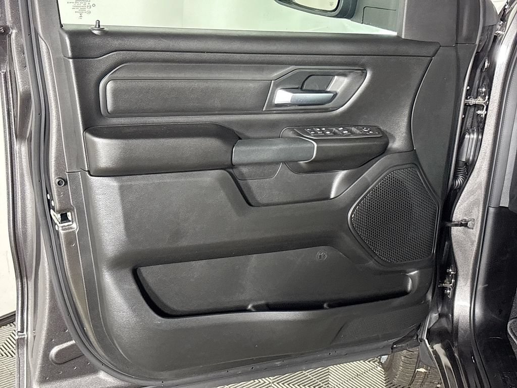 New 2026 RAM 1500 Express AWD/4WD image 10