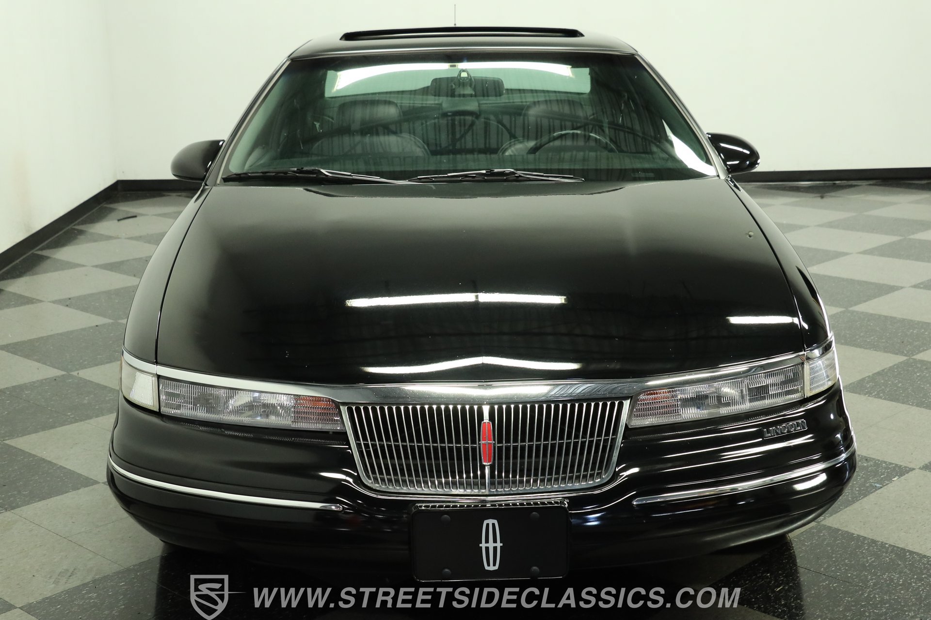 Used 1996 Lincoln Mark VIII RWD image 16