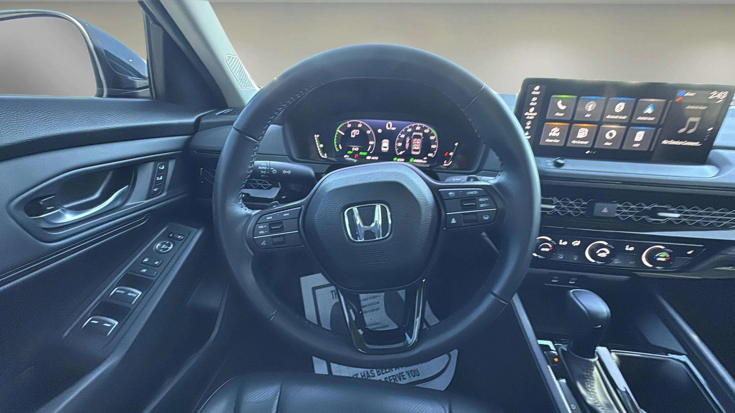 Used 2024 Honda Accord EX-L image 11