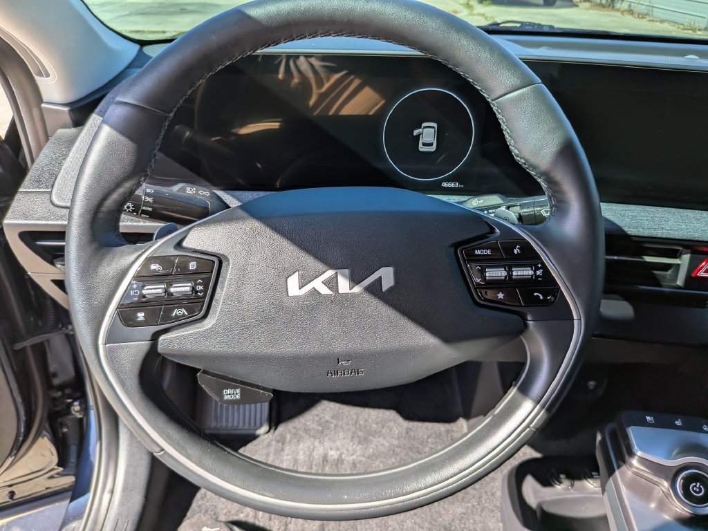 Certified 2022 Kia EV6 Wind AWD/4WD image 30