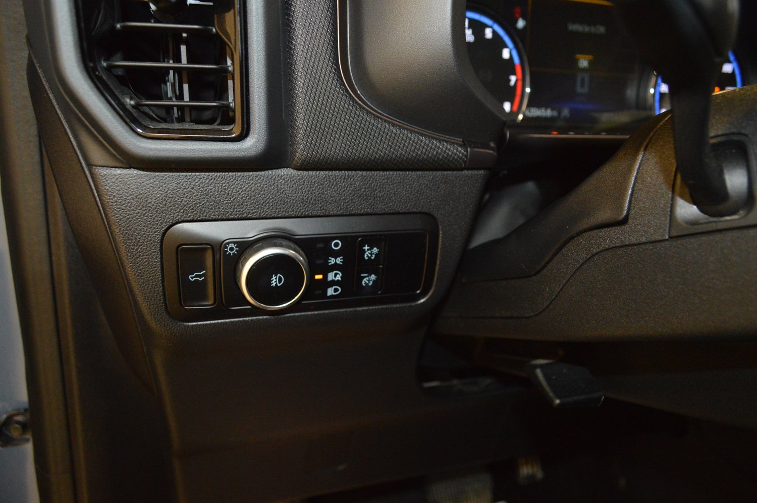 Used 2024 Ford Bronco Sport Outer Banks w/ Tech Package image 16