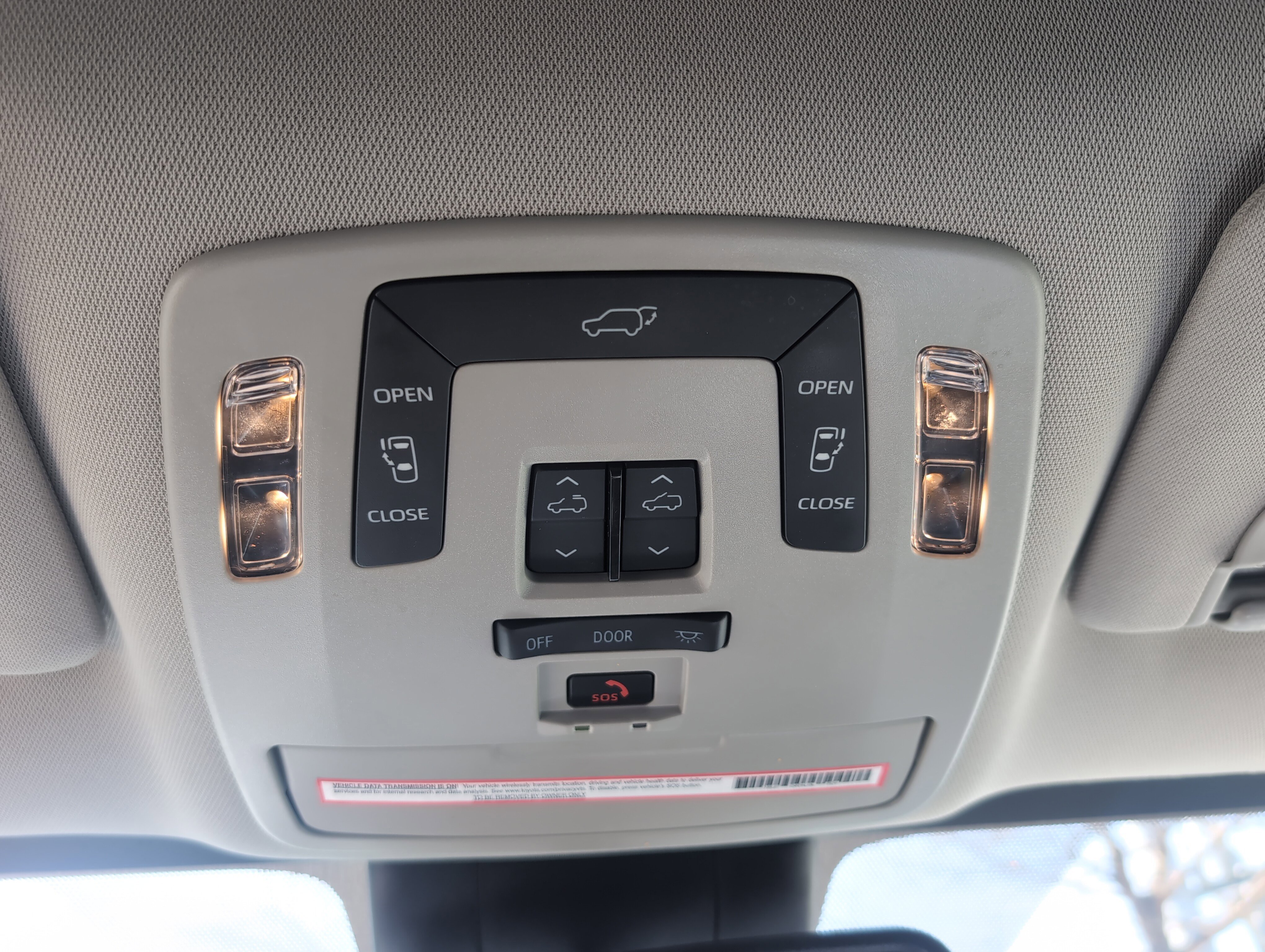 Certified 2024 Toyota Sienna XLE FWD image 37